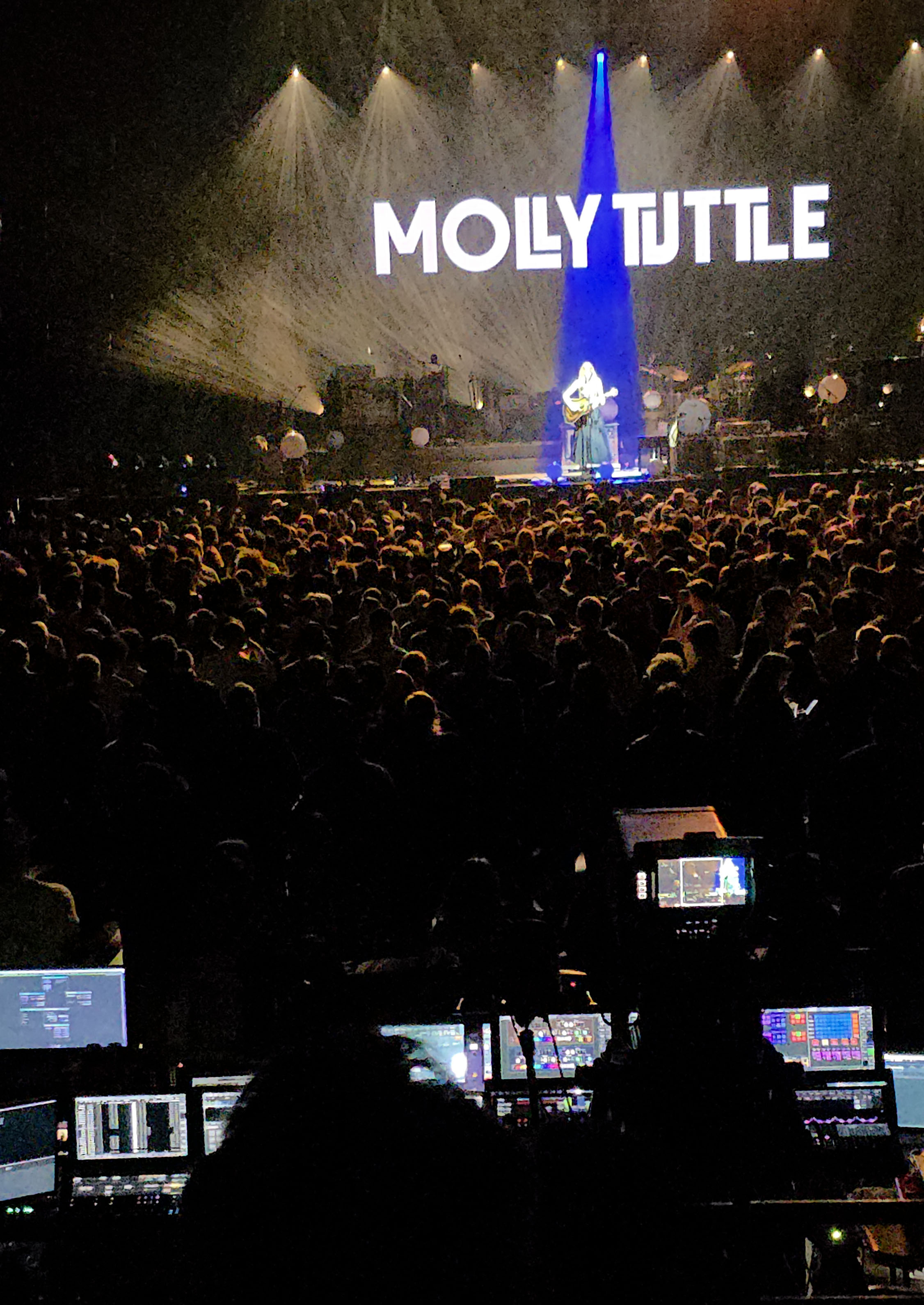 MollyTuttle2026-03-21AFASLiveAmsterdamNetherlands (2).jpg